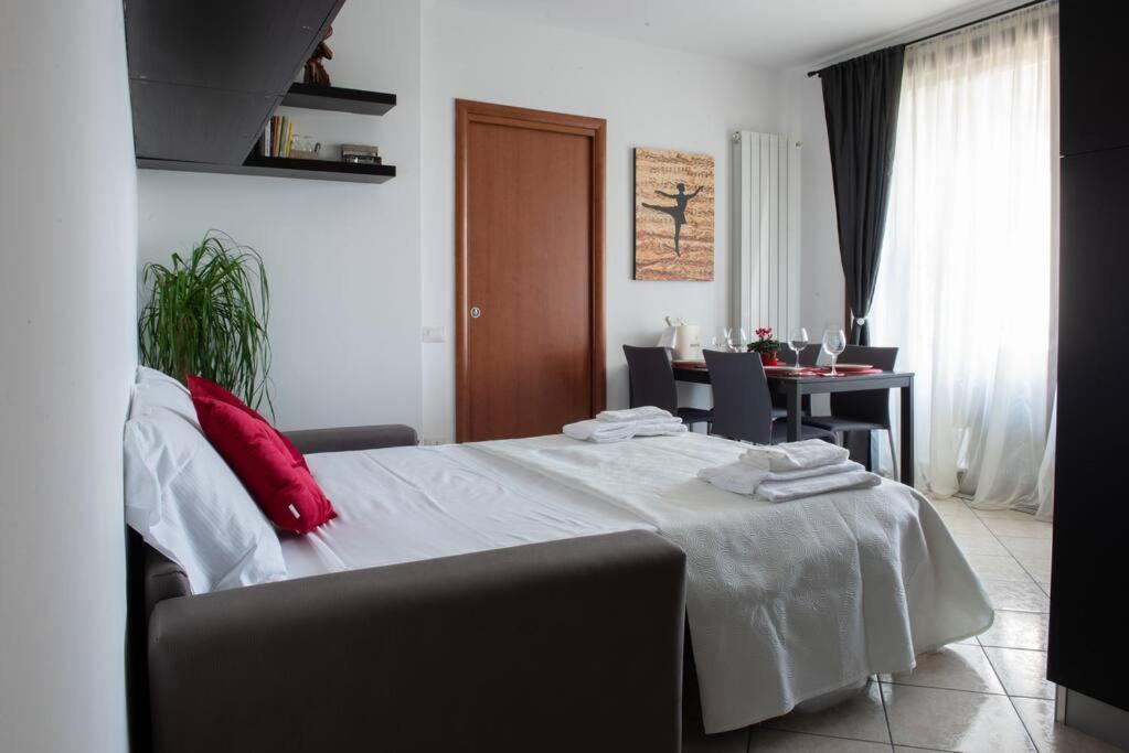 Bella Ciao Airport Apartment 세리아테 외부 사진